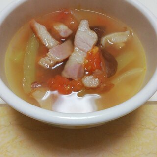 セロリ･長芋･ベーコンのトマトコンンソメスープ